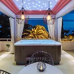 Family With Huge Terrace And Hot Tub - Franka Apartament Split